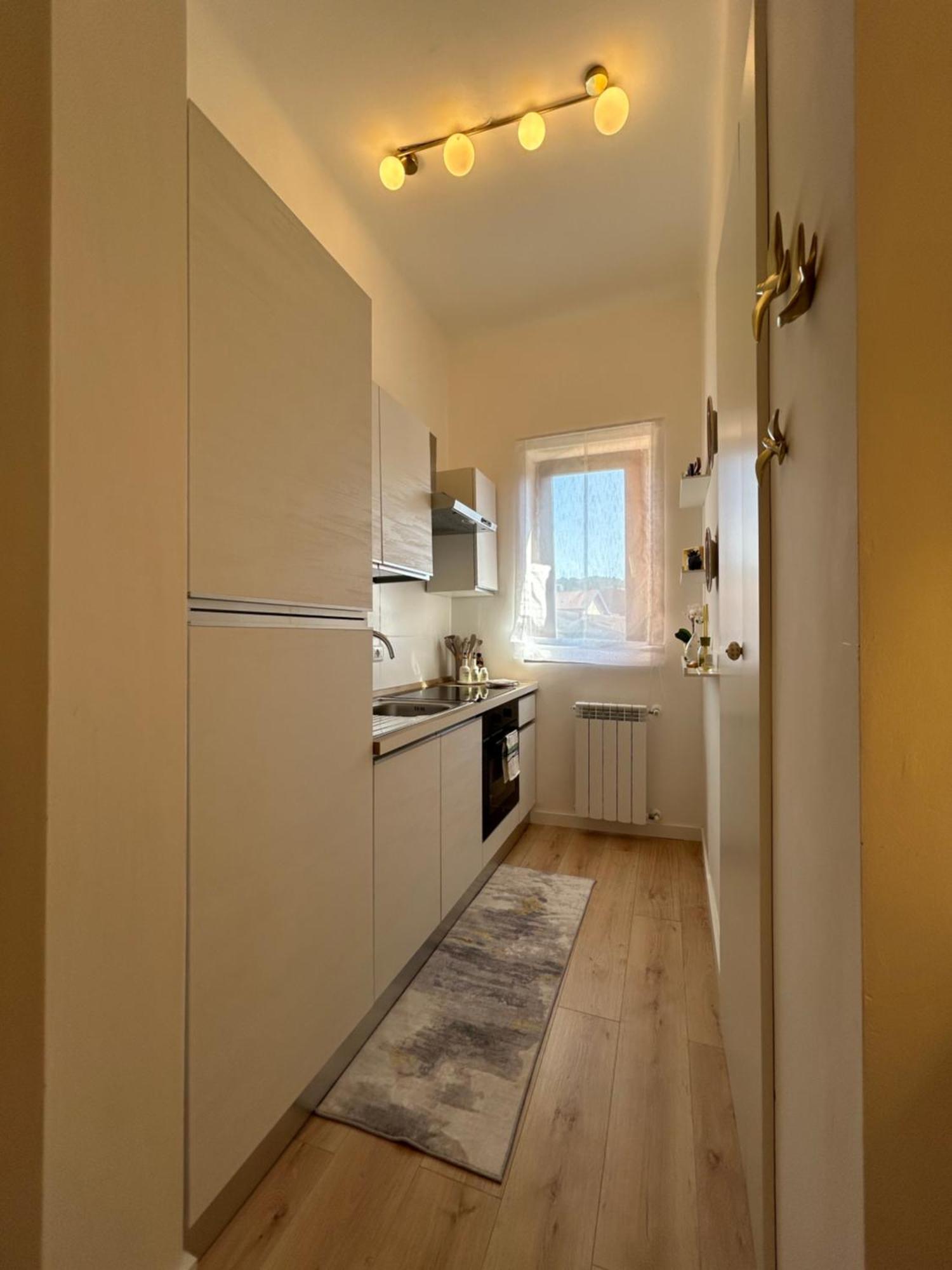 V&C Home Rental Specialist Appartamenti Fronte Lago Maggiore Germignaga エクステリア 写真